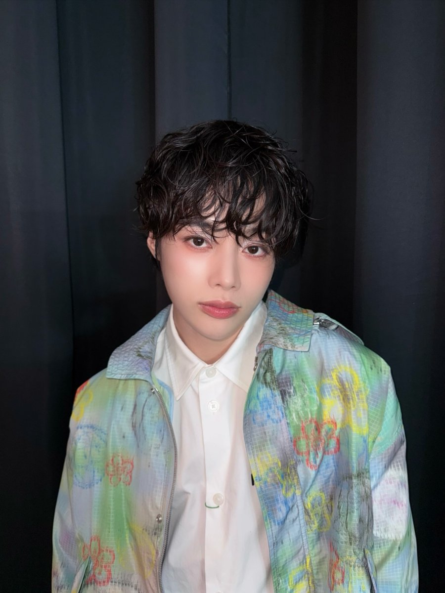 TEMPEST_SPAIN's tweet photo. 📸260118
Actualización de #HANBIN en Instagram:
"Sé la luz 🌟"
#TEMPEST #템페스트
#HANBIN
#ELLEMAN #ELLEMANVIETNAM
𝙴𝙻𝙻𝙴 𝙼𝙰𝙽 𝙱𝙴𝙷𝙸𝙽𝙳 𝚃𝙷𝙴 𝚂𝙲𝙴𝙽𝙴𝚂
(1/2) https://t.co/bRN8zCvDks