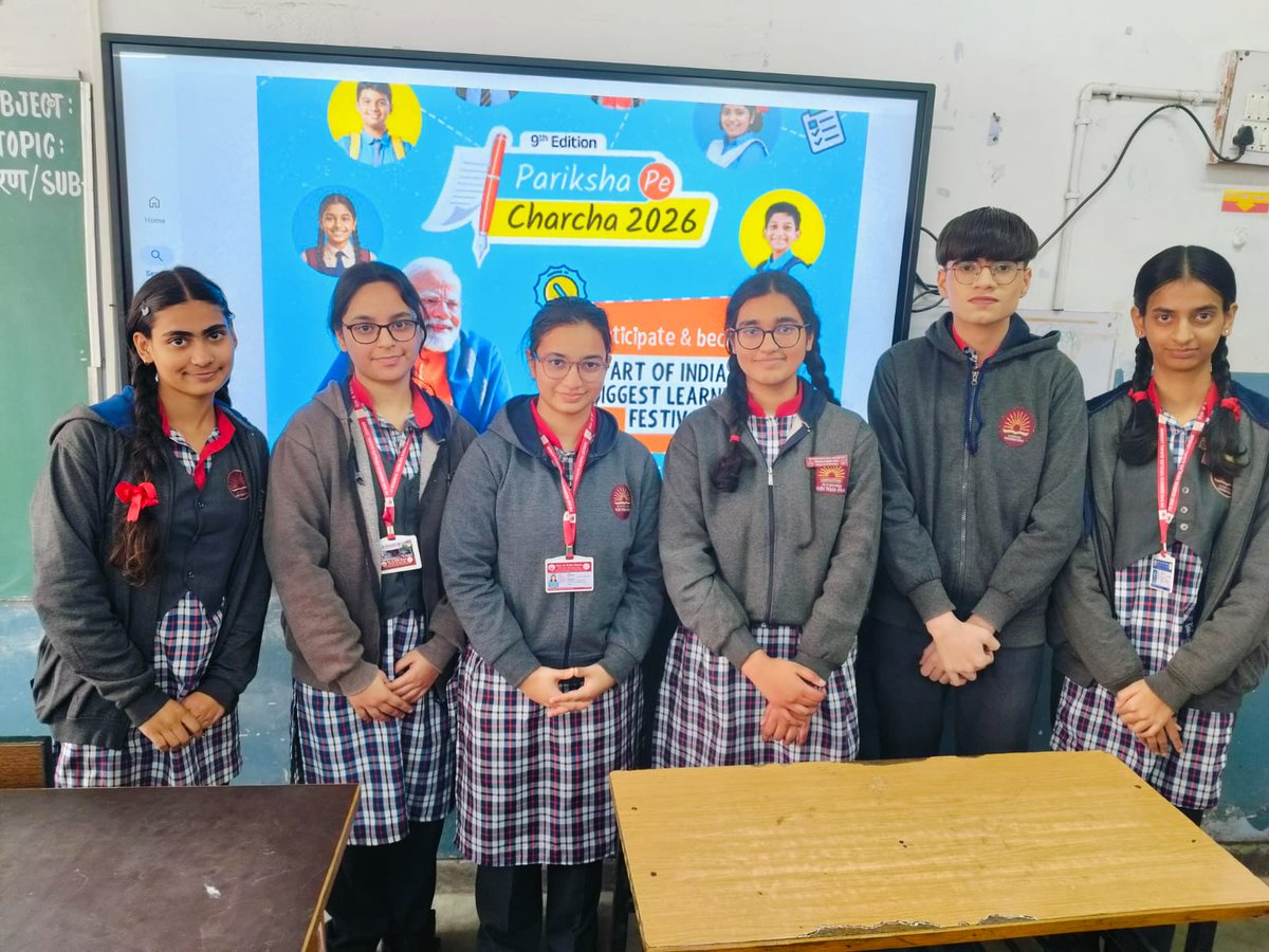 AliganjShift1's tweet photo. Kendriya Vidyalaya Aliganj celebrating #ParikshaPeCharcha2026 with active participation of student anchors and student guests, highlighting both the internal and external aspects of students’ growth and overall development.#studentdialoguePPC https://t.co/4FchbzUMaY