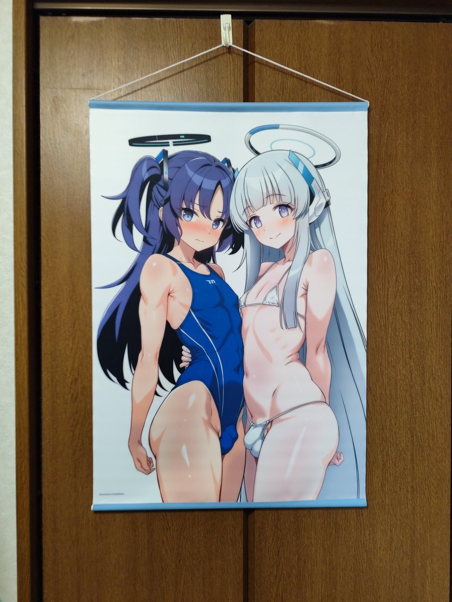 メロンブックスさんのキャンペーンで作ってもらった特典スエードタペストリーが届いた〜
結構、というかかなりいいなこれ…! 