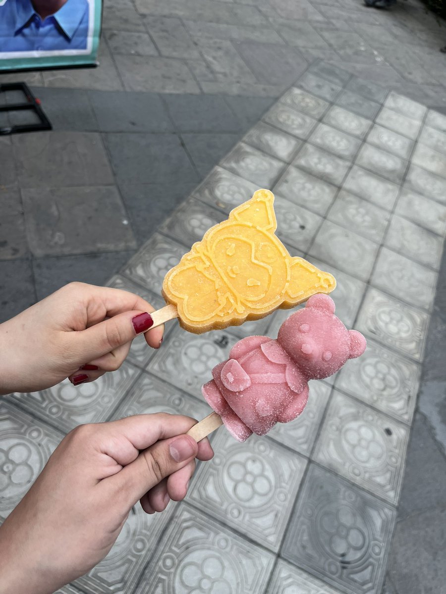 sunlaxis's tweet image. fair w bestie