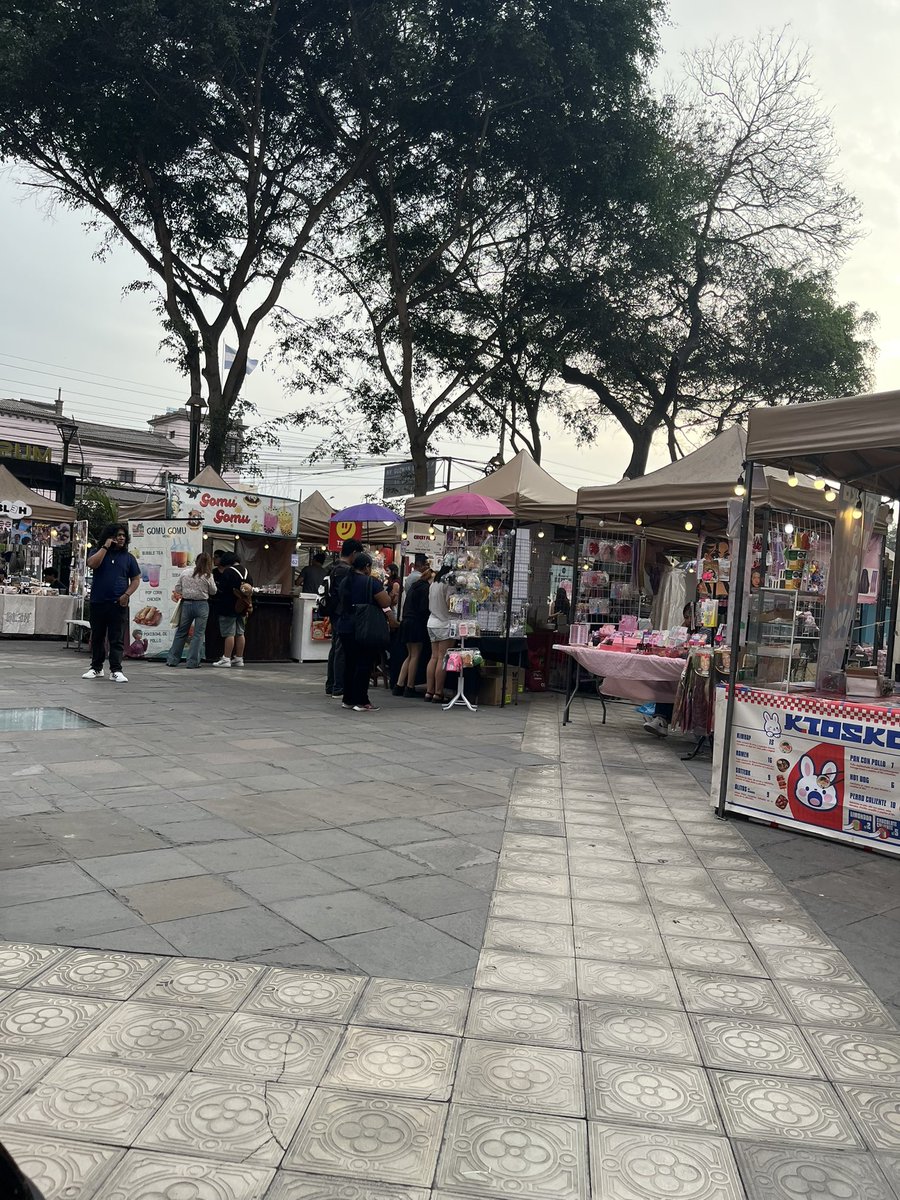 sunlaxis's tweet image. fair w bestie