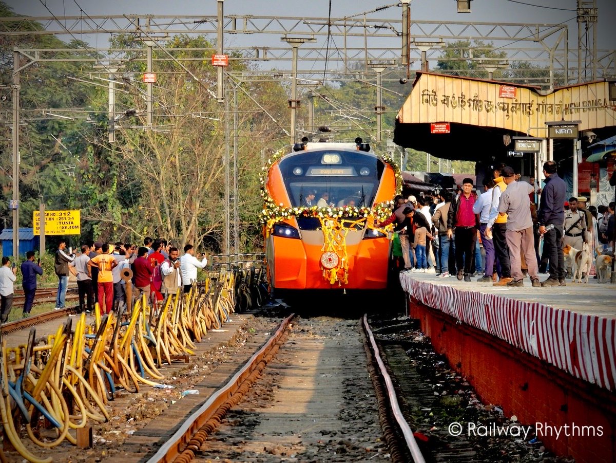 Abhishek • Train Enthusiast 🇮🇳 tweet media