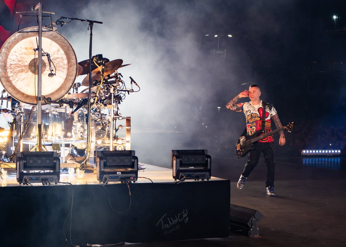 TreNotC00l's tweet image. @TheOfficialA7X Mexico City, January 17

Show 2 ramped things up!

🧵1/3