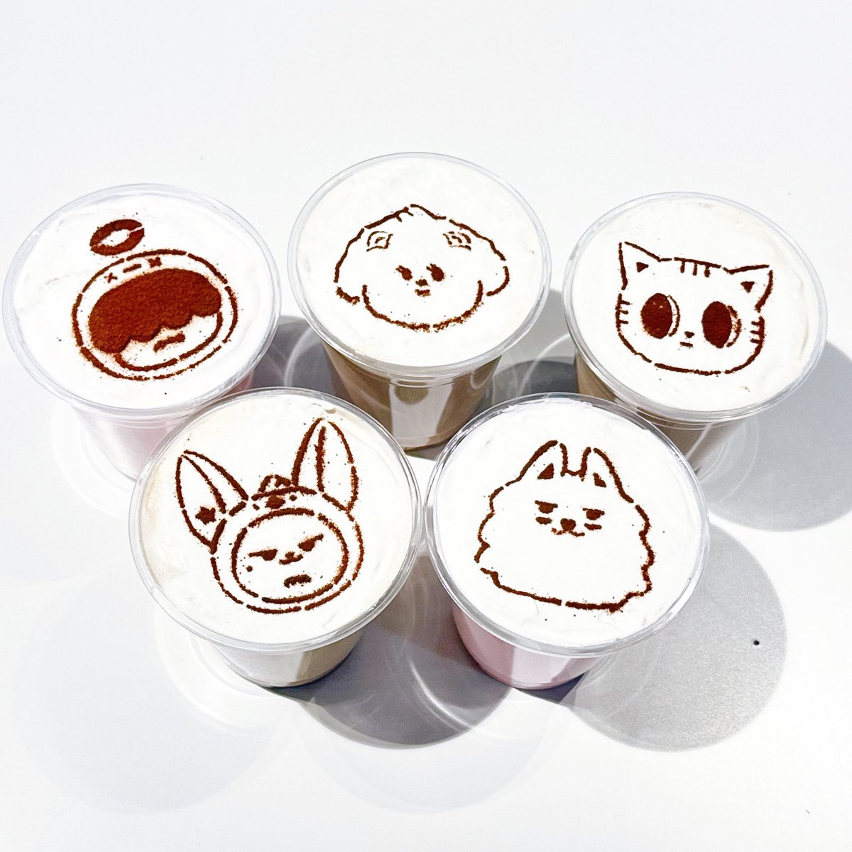 ［#TOMORROW_X_TOGETHER 💗➰］

📢東京ドーム公演を記念してフォトケーキセットが新登場⭐️

🗓️1/20(火)-31(土)
⏰平日11:00-18:00／土日祝10:00-18:00

東京ドームのある📍JR水道橋駅 ⇒電車で約10分🚃➰📍錦糸町駅 から徒歩約5分🚶‍♀️💨✨

#MOA の皆さま🎀