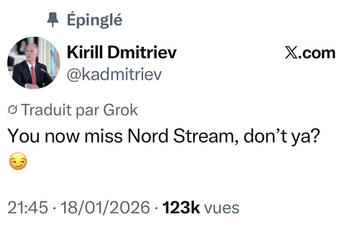 camille_moscow's tweet photo. 🇷🇺💥 Nord Stream, Groenland, tarifs : Dmitriev appuie là où ça fait mal

Kirill Kirill Dmitriev, patron du RDIF et émissaire du Kremlin, lâche une pique venimeuse aux Européens :
👉 « Vous regrettez Nord Stream ? »

Sous-entendu limpide : l’UE a saboté ses propres leviers — énergie, souveraineté, négociation — et se retrouve aujourd’hui à poil face à Washington.

Pendant ce temps, Donald Trump :
•brandit la “menace russe” pour justifier le contrôle du Groenland
•menace l’Europe de nouveaux droits de douane
•traite l’UE comme un simple exécutant

Selon Reuters, les diplomates européens ont déjà enterré toute riposte commerciale, ne gardant que des “options diplomatiques” — traduction : aucune pression réelle.

Nord Stream détruit, énergie sous tutelle US, Groenland militarisé, tarifs en embuscade…
L’Europe découvre trop tard ce que coûte l’alignement sans contrepartie.