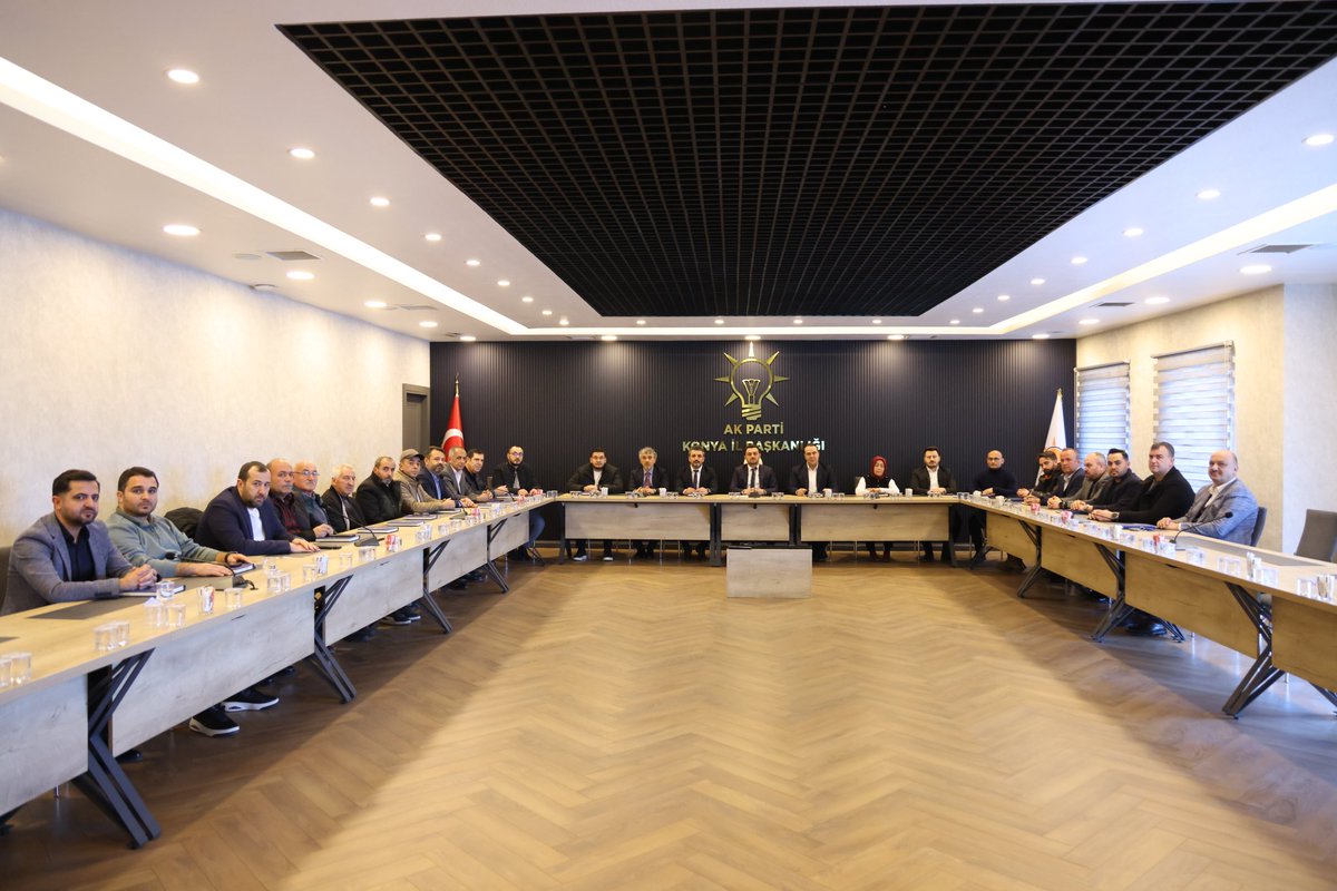 AK Parti Konya Ekonomi İşleri Genişletilmiş İstişare Toplantısı'nı gerçekleştirdik. Birlik ve beraberlik içerisinde, yol yürümeye devam ediyoruz.