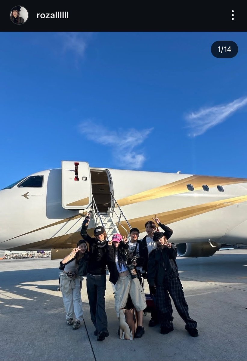 Rozalin posted a photo of Taemin with her and the team 🩵

"Our kindhearted and cool Taemin oppa, we went through over 40 shows of the tour together.
Thank you to the amazing person who always shares all the good and cool things with us.
Lee Taemin daisuki (love you in japanese)"