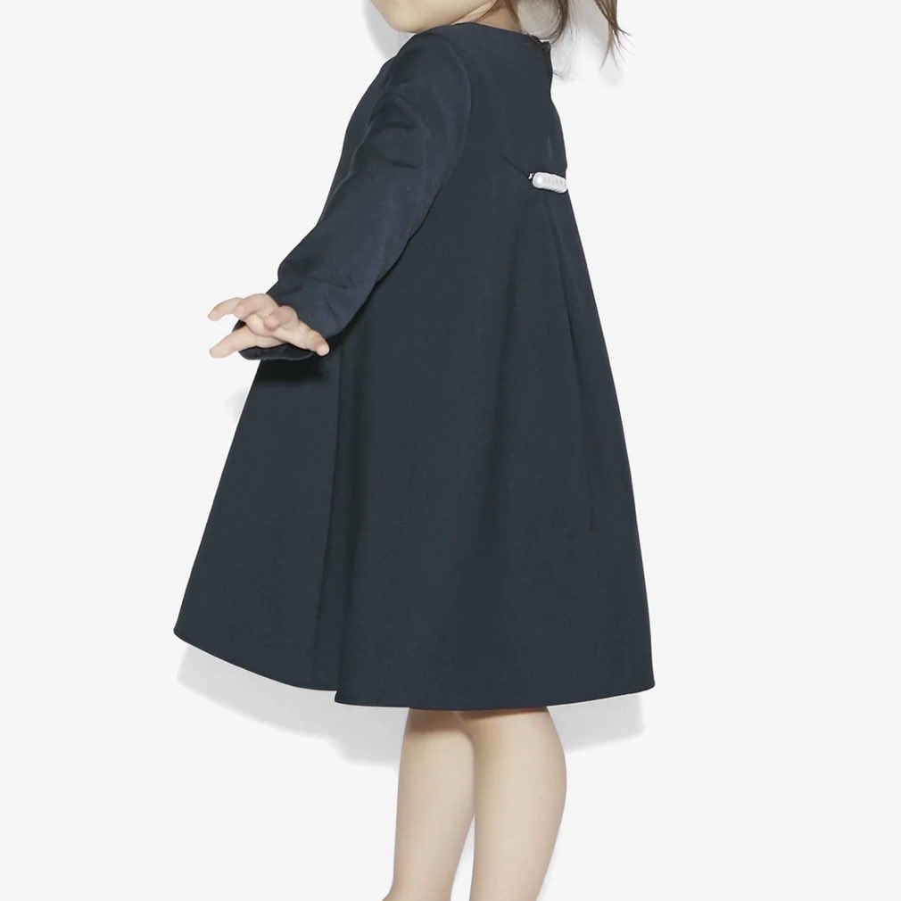 久しぶりにYOKO CHANで服買いたいなーと思ってオンラインショップ見てたら、キッズのお洋服があるのを初めて知った🫶🏻
これは可愛すぎる♡着せたいー！