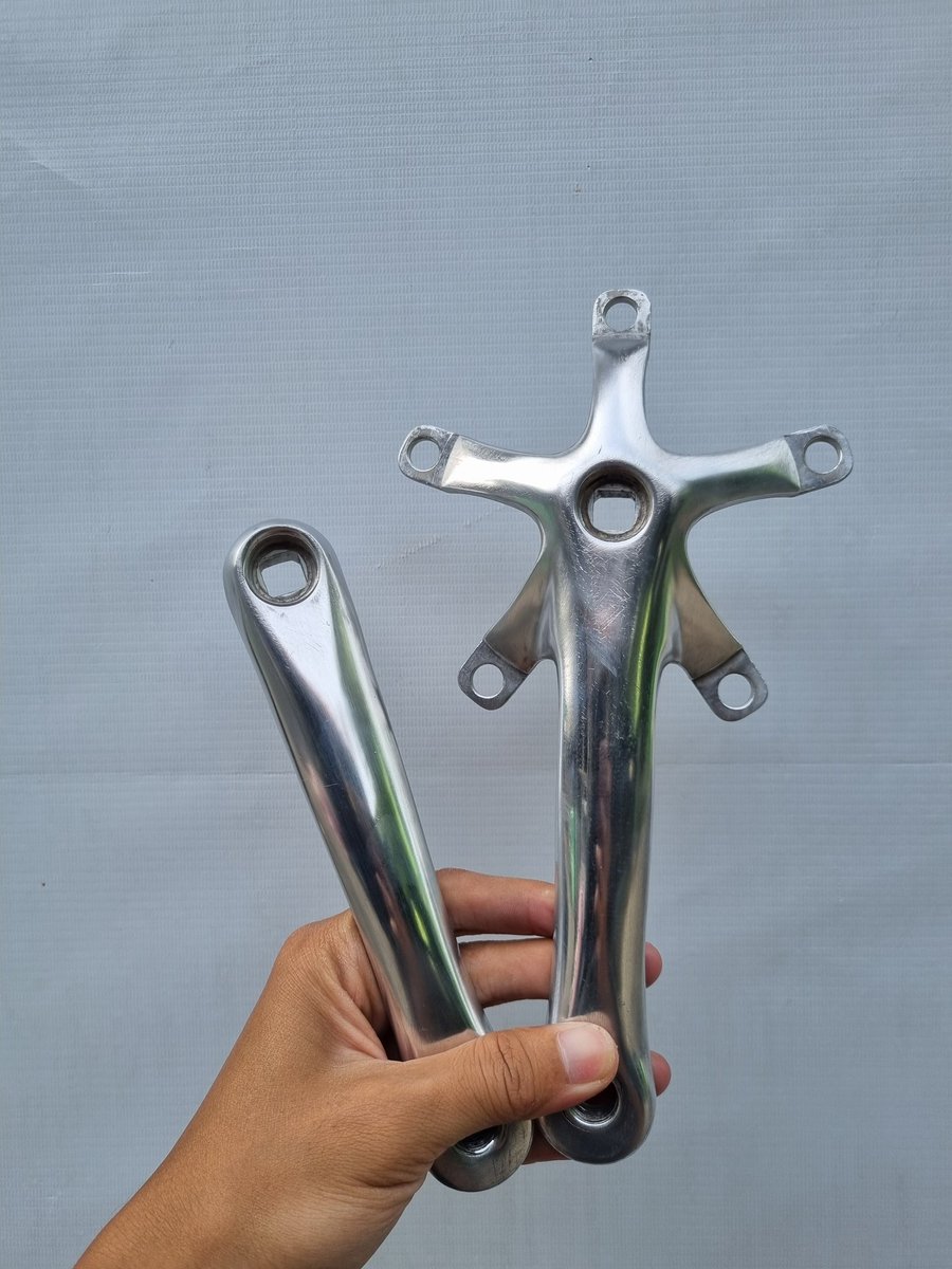 Kadang wts kadang wtb tweet media