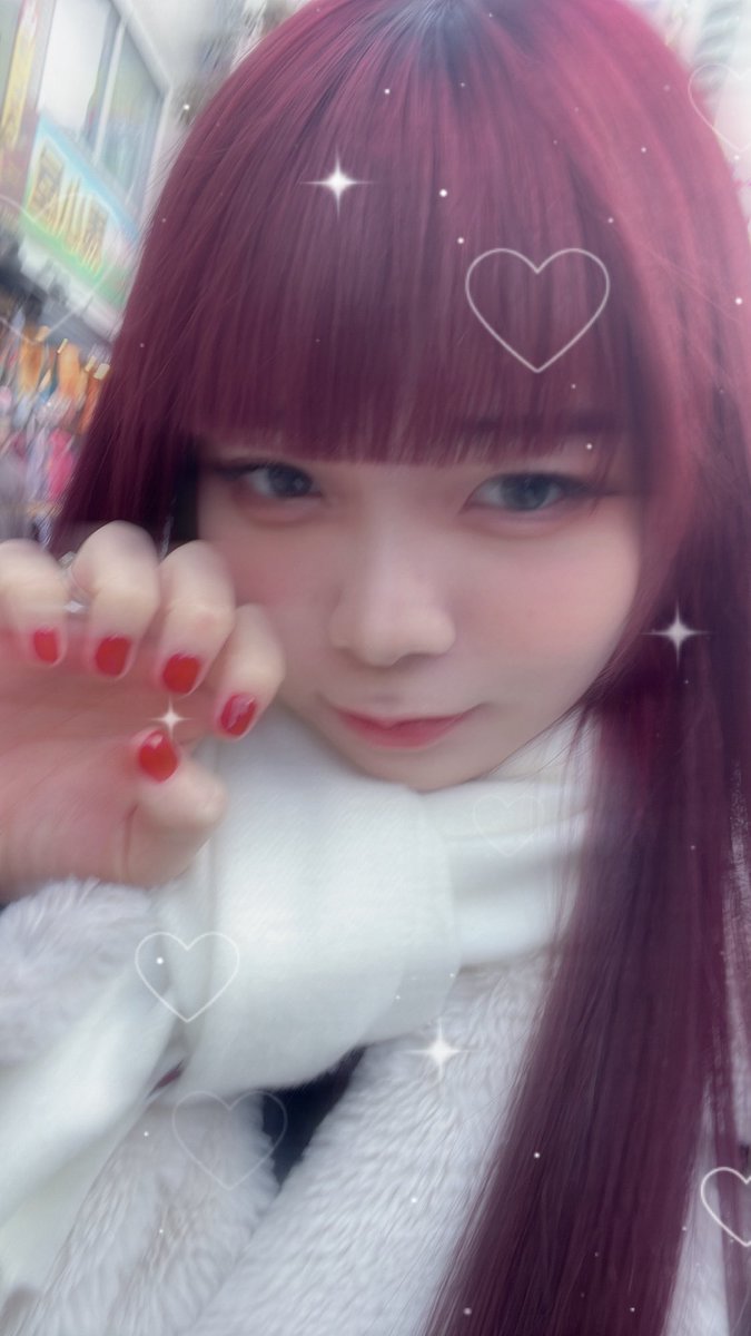 マツエクとネイルとエクステ行った🎶
18-23時です