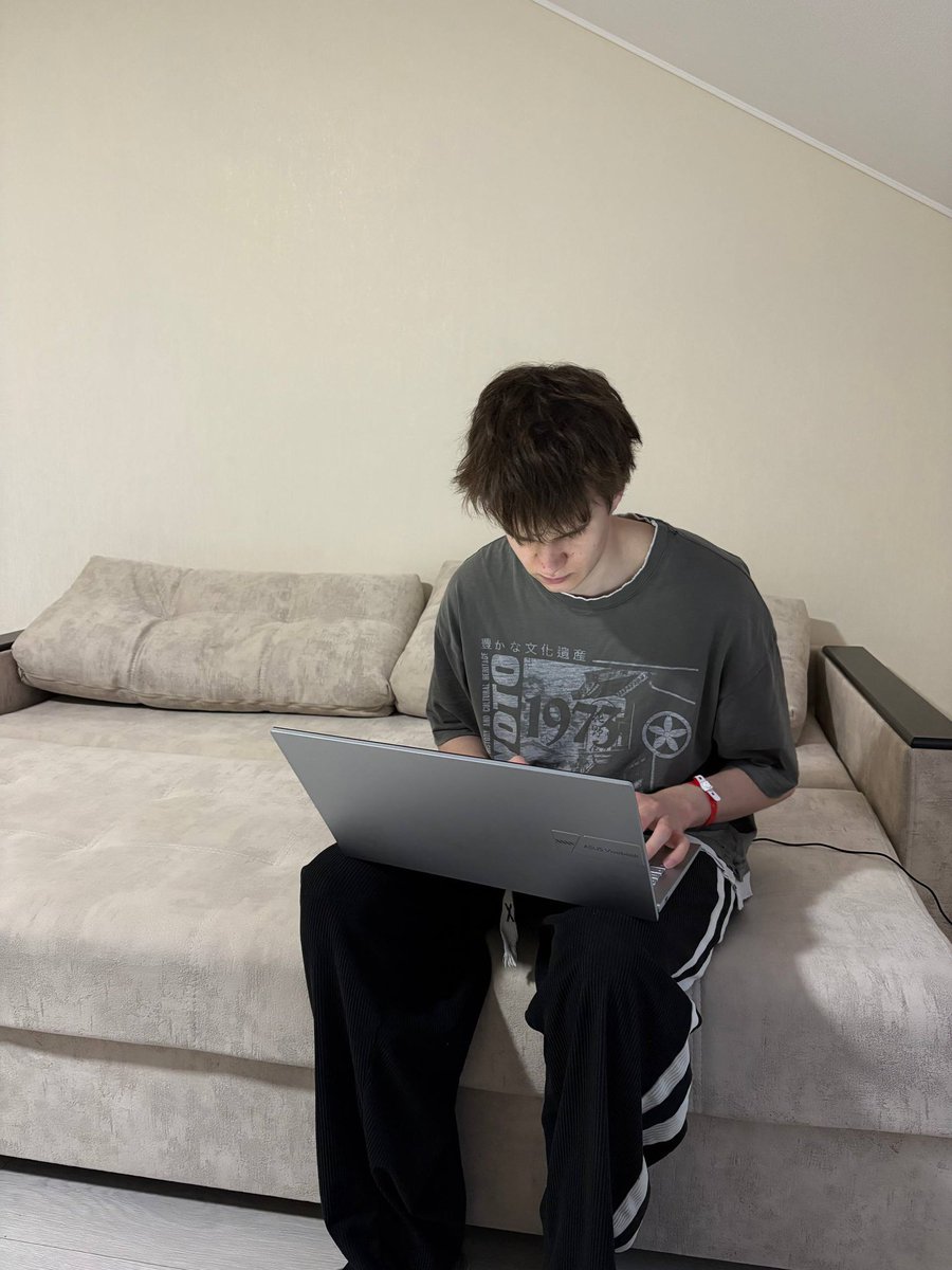 whaleyxbt's tweet image. was chilling with my girl for a week

rested from CT well and studied lil bit

moved to arch linux and made some cool stuff, gonna share in the next post

im back mfs