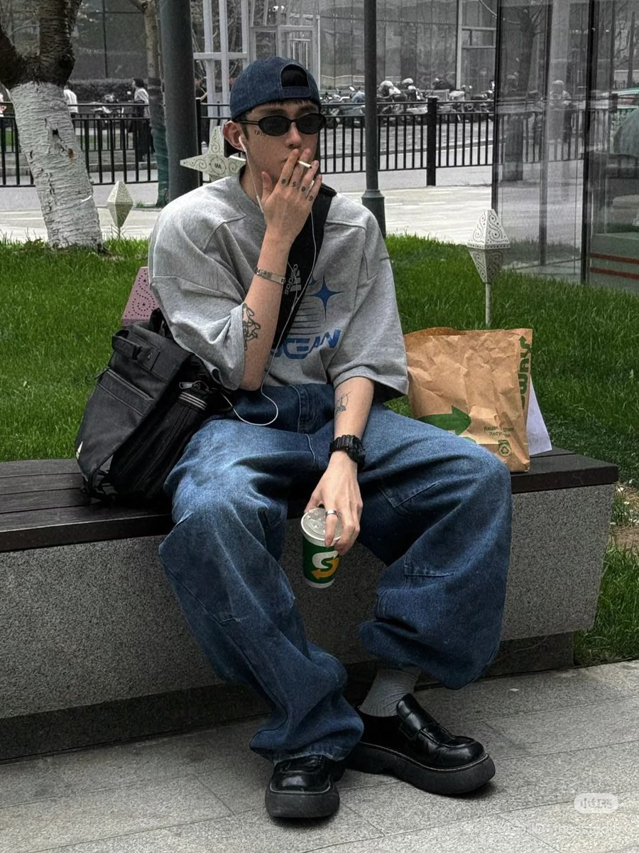 이추 (경한) tweet media