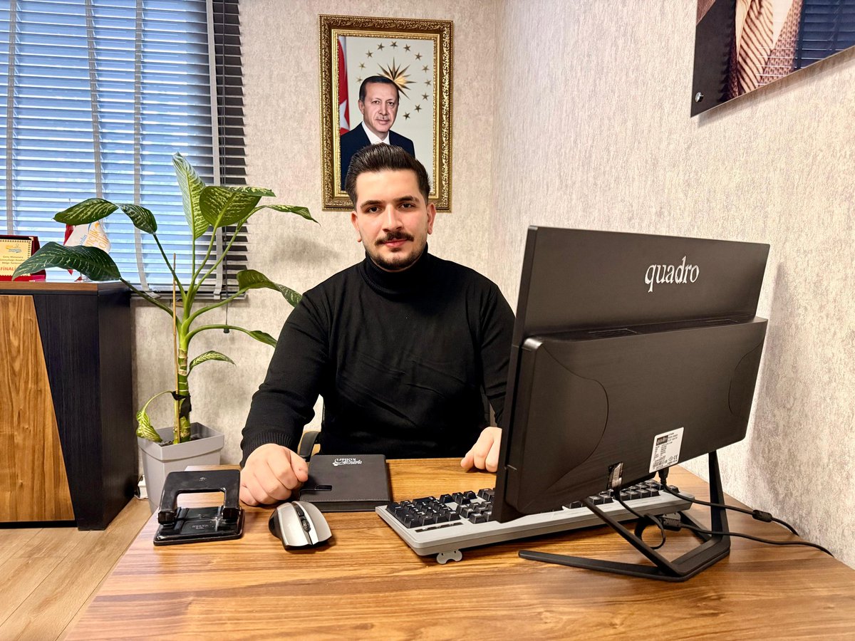 #Mardin için her zaman nöbetteyiz.. 

Bugün İl Gençlik Kolları Başkanlığımızda Nöbetçimiz Yeni Seçmen Başkanımız Sn.Emrullah KALKAN'dır.

✍️ Soru ve görüşleriniz için kendisini ziyaret edebilirsiniz.

Nöbet Saatimiz
⏰10:00-16:00