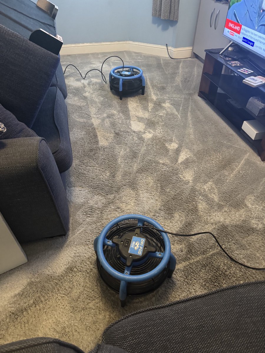 PremiumCleanTop's tweet photo. Professional Carpet Cleaning in London 📷
Looking for a reliable carpet cleaning service in London?

📷 Professional-grade equipment
📷 Safe for homes &amp; businesses
📷 Deep clean + efficient drying
📷 Trusted local service in London

📷 Book your professional carpet cleaning now! https://t.co/C1IBo76Y3y
