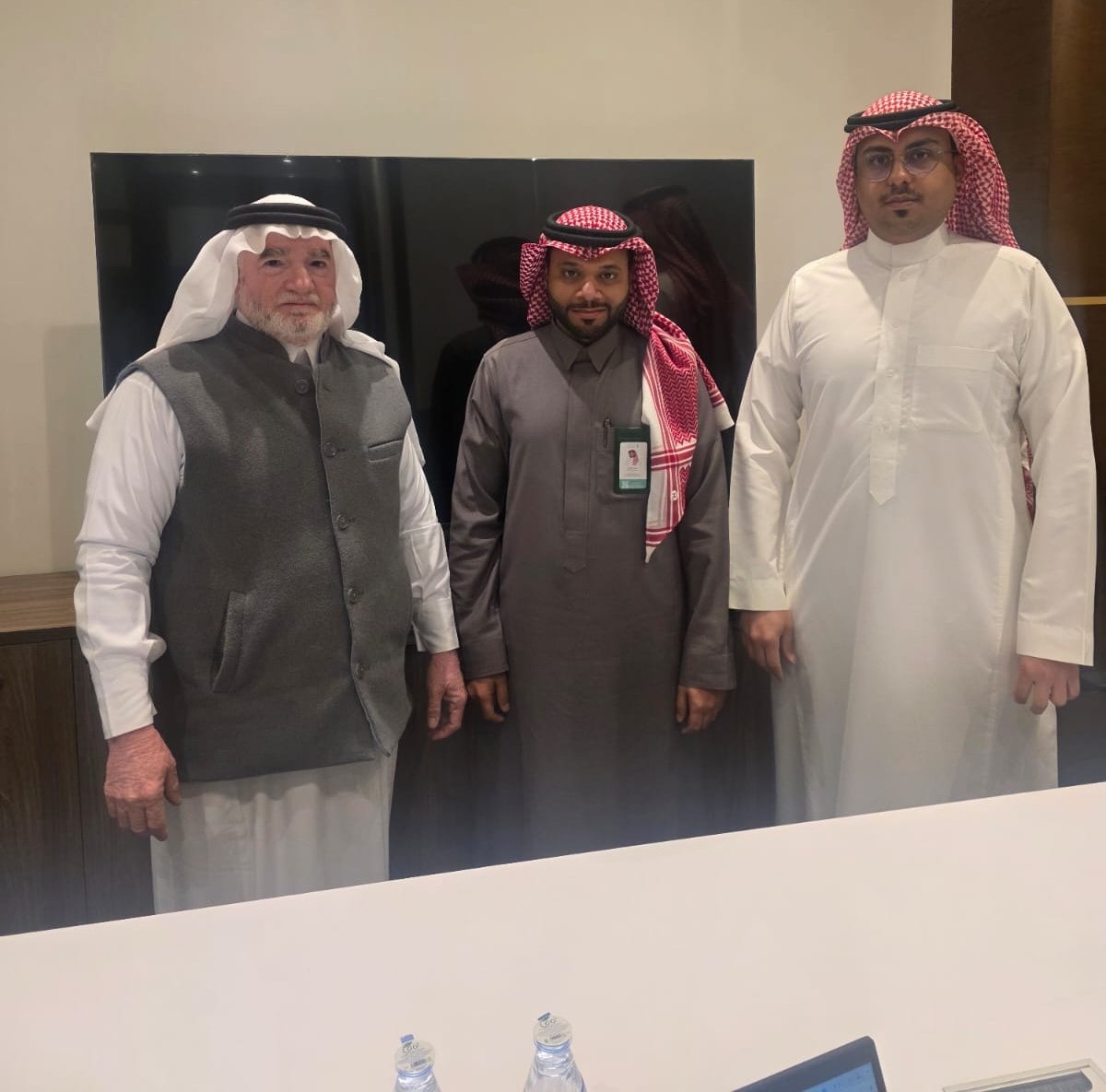الأستاذ : ابراهيم آل الشهي يتواجد الآن في المركز الوطني للتمور والنخيل في العاصمة #الرياض لتسجيل تمور ونخيل منطقة #نجران في المركز وهذا الإجراء مهم جداً للغاية لتسويق المنتج في المعارض الدولية والعالمية . 
شكراً إبراهيم على هذا الجهد الذي يعود بالنفع للجميع بارك الله فيك .