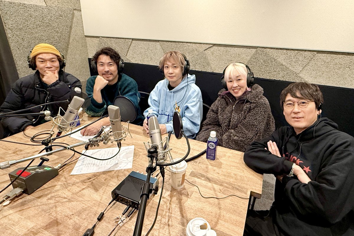 spaceshowertv's tweet image. ＼\ #AquaTimez 5ヶ月連続特集🎙️ /／

連続特集4ヶ月目！
ファンが選んだリクエストランキングまで1週間📺

トークが止まらなかったメンバーの副音声もお楽しみに！
正直、これは永久保存版です🌻

𓂃 𓈒 𓂃 𓈒

Aqua Timez リクエストランキング
🗓1/26(月)22:00-23:00
🔗tv.spaceshower.jp/p/aquatimez_sp…