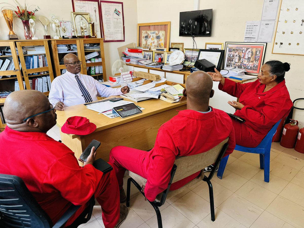 📍Happening Now📍

EFF Provincial Chairperson &amp; MPL, Commissar <a href="/Liphoko_Coach/">Coach Liphoko</a> and CCT members &amp; MPs, Commissar <a href="/PaulnitaM/">Paulnita Marais</a> and Commissar <a href="/Sam_Matiase/">sam matiase</a> now in a meeting with the Principal of Ipetleng Secondary School. 

This is part of their oversight visit to ensure the school is