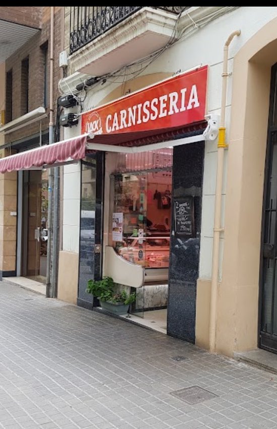 Coneixeu la carnisseria Lack?. Comerç de barri a Gracia. Brutal el producte, el tracte de l’ Ernest i la seva mare es únic. Defensem el comerç tradicional!!. #carnisserialack #Barcelona #comerçdebarri