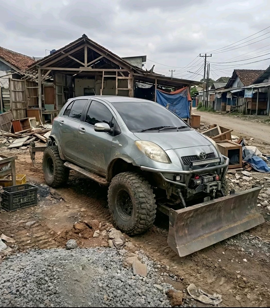JCarhire's tweet photo. That moment when you get two quotations for the same job
1. Professional quotation:
✔️ Site visit
✔️ Structural integrity
✔️ Engineering drawings
✔️ Timeline
✔️ Safety standards
Quotation: KES 450,000

2. Njoroge’s quotation:
“Boss relax…Hii kazi ni rahisi sana na machine zote za kazi niko nazo.” 
Then he pulls up with this machine
No drawings.
No helmets.
No fear.

Just vibes, faith, and a Toyota vitz that has seen things.
And you’ll still ask:
“Uko sure itaweza?”
Njoroge: “Trust me bro.”

Cheap is expensive but confidence is always free.
Anyway if  you want a normal car, not one that looks ready to dig a foundation by itself.
🚗 Car hire available — short & long term
📞 0723 630 231 | 0793 373 705