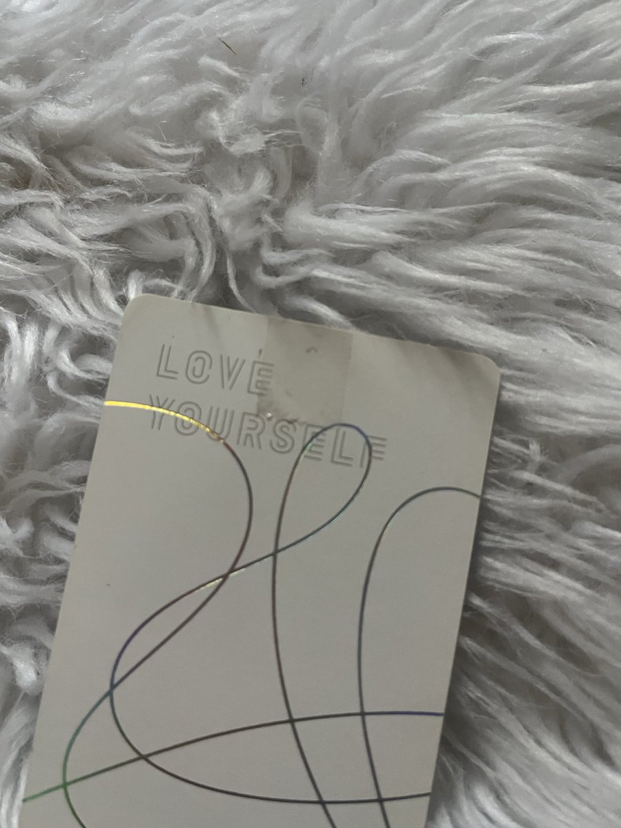 t4nrki's tweet photo. WTS LFB PH BTS

💞Love Yourself : Her (₱180)
has flaws dm me for the condition

 #hanisellsxz https://t.co/SLvzPrYR5D