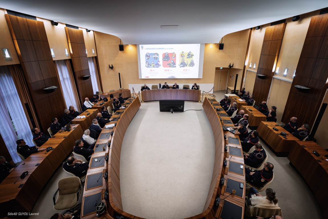 Sapeurs-pompiers 40 tweet media