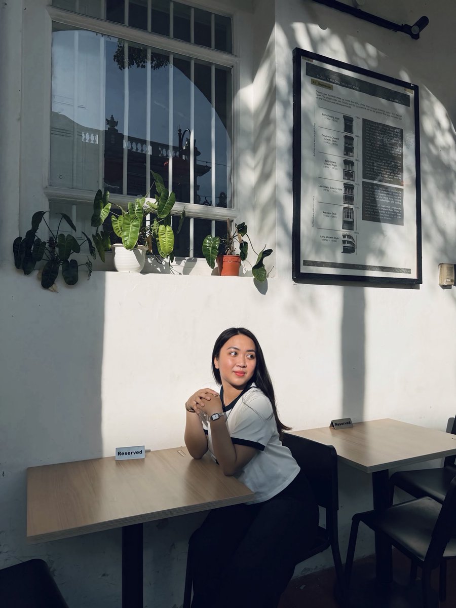 vaeyrow's tweet photo. 👩🏻 https://t.co/KrHRdEWdaU