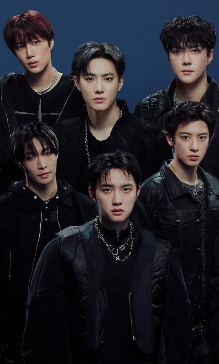 exolueur's tweet photo. THE KINGS ARE BACK. 
THE CROWN IS ON. 👑

#EXO_CROWNOutNow
#StreamREVERXE #EXO_REVERXE
@weareoneEXO https://t.co/3XHkOAxOvs
