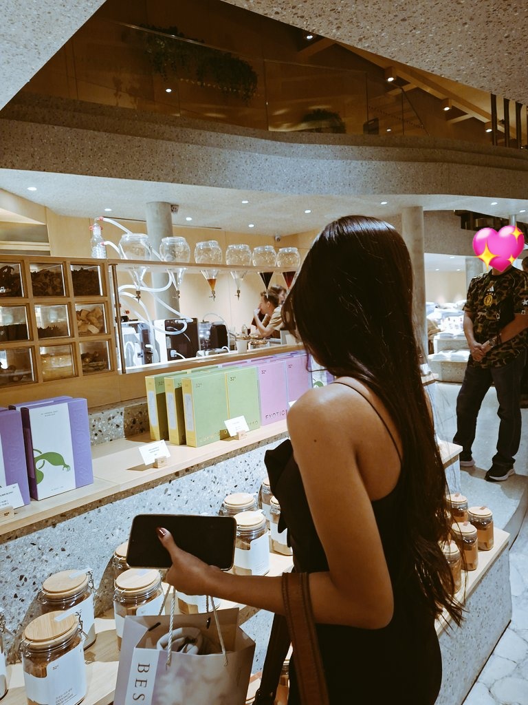 🍁ELsa tweet media