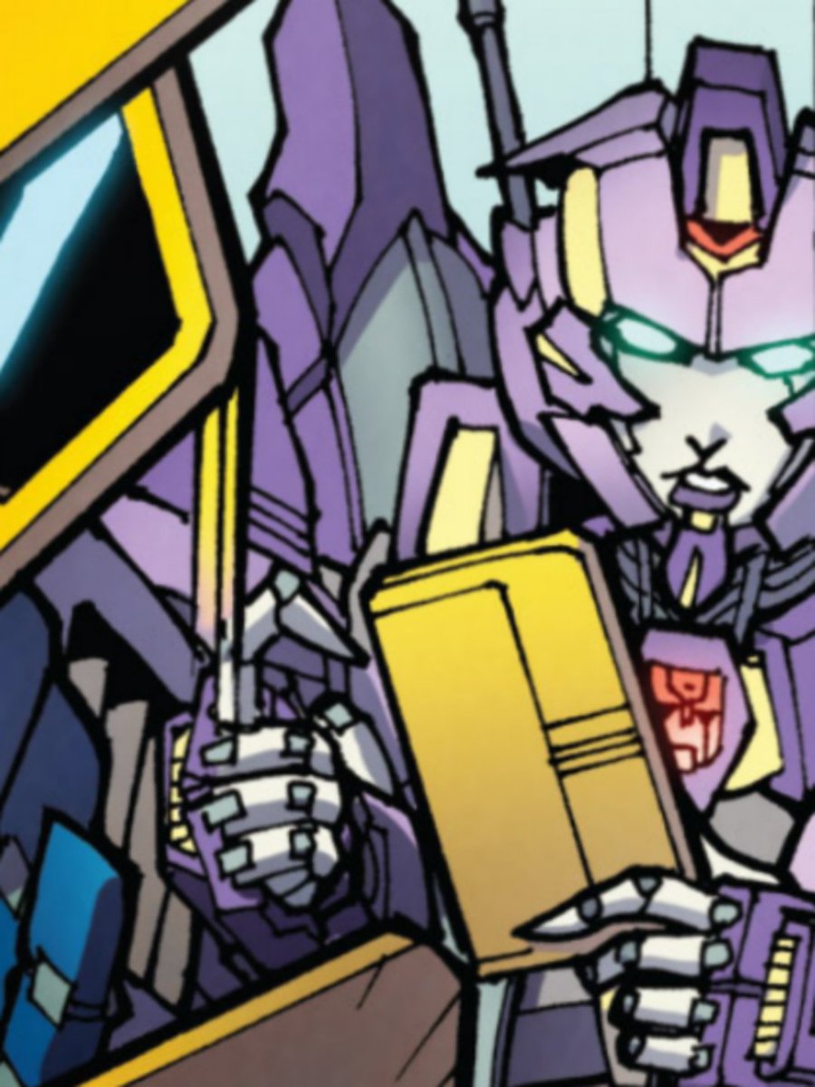 oceanicquanta's tweet photo. ⋆ˑ Nautica's a little busy, working on finishing up reports for the tech she recently repaired and modified. https://t.co/vQ35J42oLm