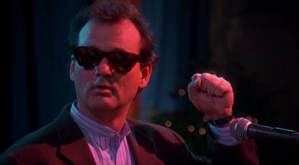 GroundhogDayPod's tweet image. [no dialogue, no title]

nancy casually removes larry's hand, rita slowly walks through the crowd, and phil changes up the music in #groundhogday minute 87.

podcasts.apple.com/us/podcast/the…