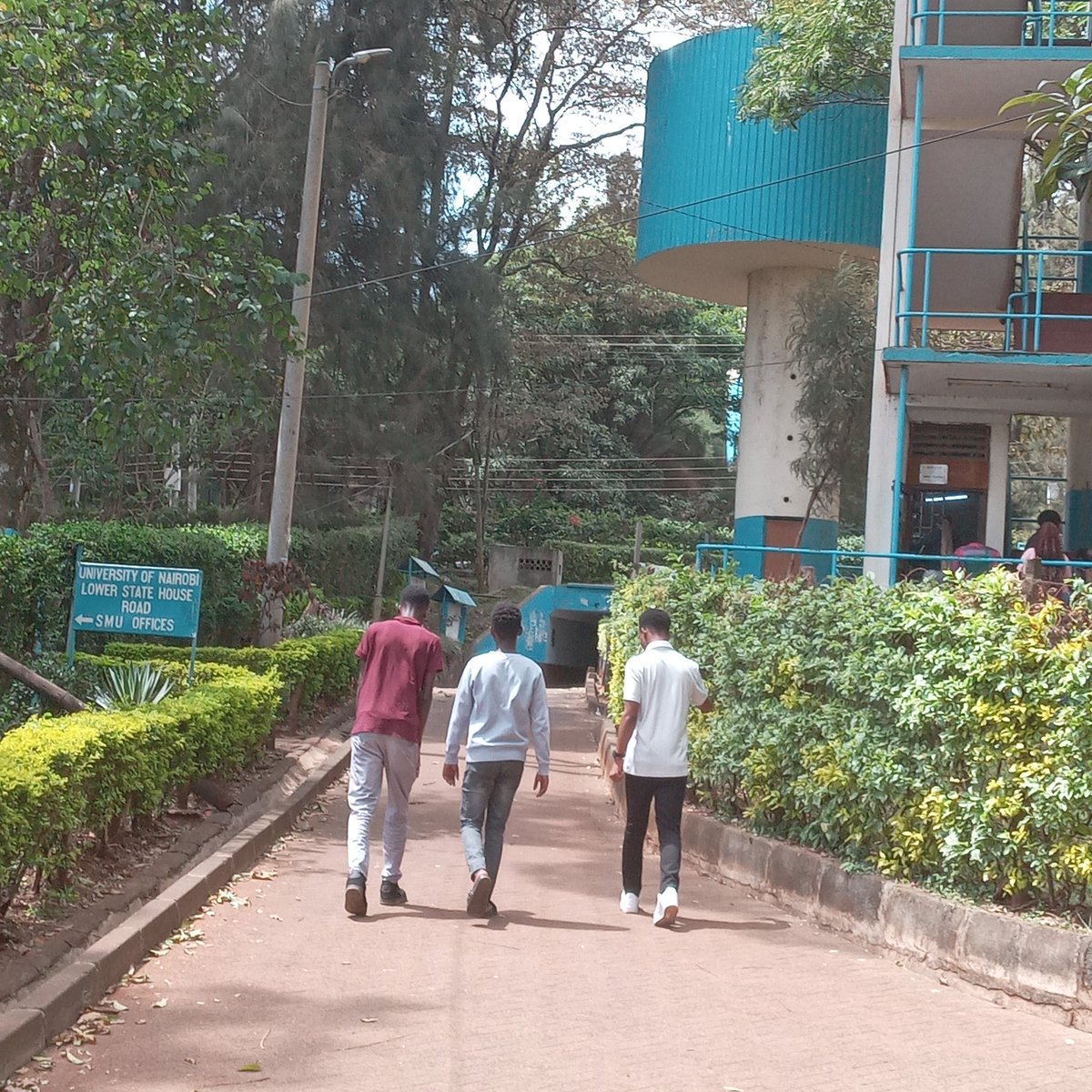 Aoko_Eunice4's tweet photo. Going for walks with friends, conversing and sharing stories together build mental and physical wellness
#wellness
#ComradeWellness
#RealandReality
#WellnessWorkshop
#weareUoN https://t.co/PVgZEaZiIt