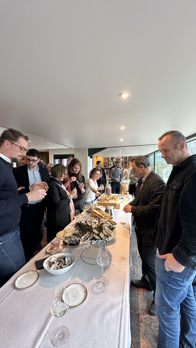 rambierimmo's tweet photo. Nous avons eu le plaisir de réunir l’ensemble des collaborateurs du Groupe Rambier Immobilier et du Domaine Haut-Lirou autour d’un déjeuner convivial pour lancer cette nouvelle année aux Docks du GR à St Martin de Londres ✨
Un moment de partage, d’échanges et de bonne humeur ! https://t.co/pbV1Rh62BJ