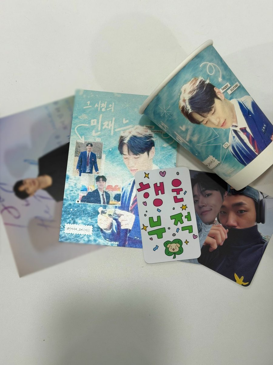 Min_HBD's tweet photo. 기본특전 / 디저트특전 https://t.co/Nruoz0YaAG