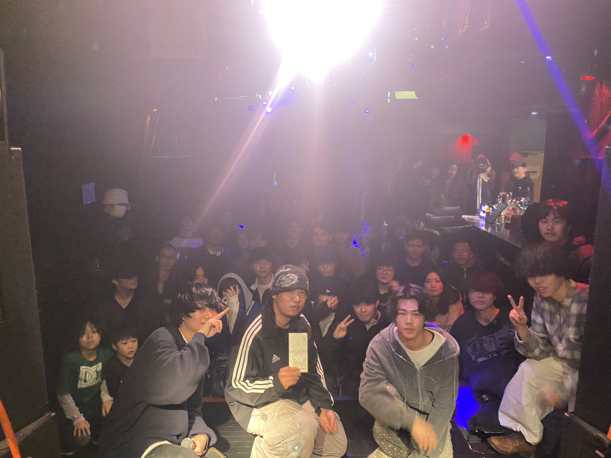杏地 tweet media