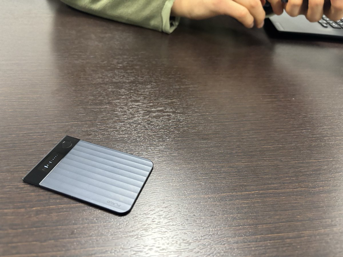 jesuis92hiko's tweet photo. AIボイスレコーダー
私の周囲で多いのはこちら Plaud
いま最新モデル思案中です Note Pinも悪くなさそうだし 🧐
#先進 #voicerecorder #AI #plaudnotepro
https://t.co/CielF88mYv https://t.co/s8zQDTrRSo