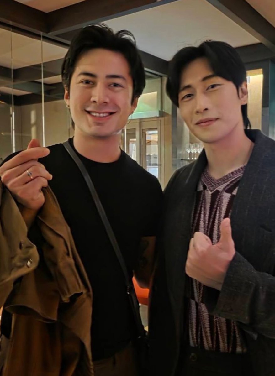 hudsonwupdates's tweet image. Hudson Williams and Bible Sumettikul via krispond.w 🫰🏼