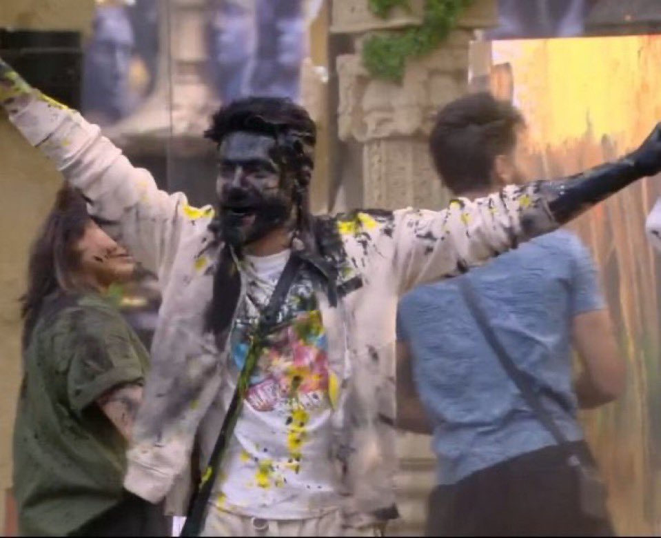 DarGaeKya's tweet photo. the rest of them were just a part of the show, but he truly lived every moment of the show! 

1YR OF KVM BB LEGACY https://t.co/fzmmWwv5Nf