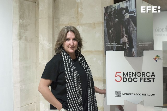 El periodista Óscar Toro y la fotógrafa María Clauss, entre los fallecidos  del accidente de trenes en Adamuz. https://t.co/LthhAqSj1k