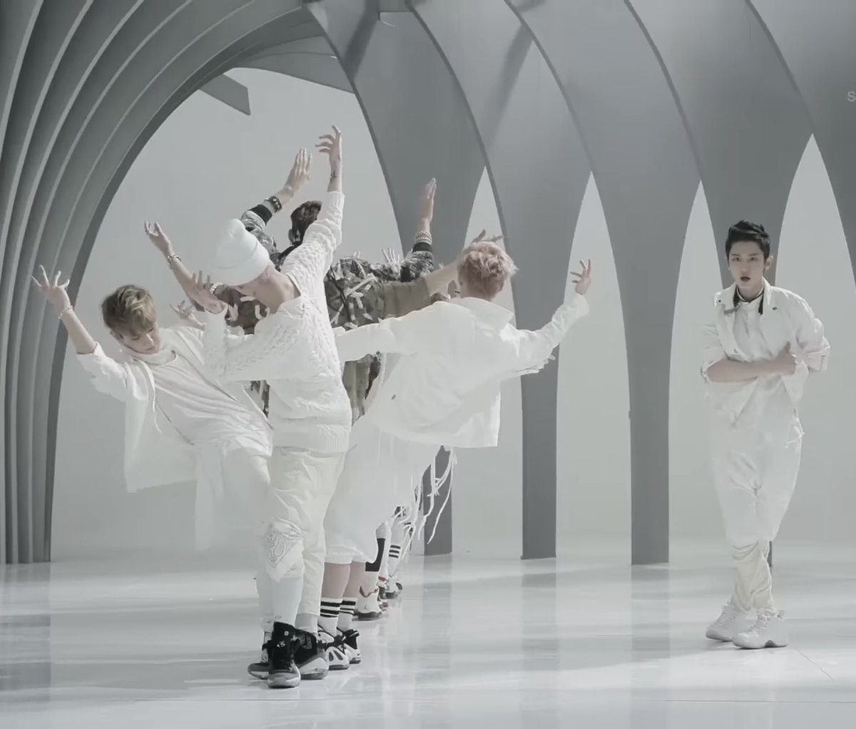 언제나세훈이편 ❄️ tweet media