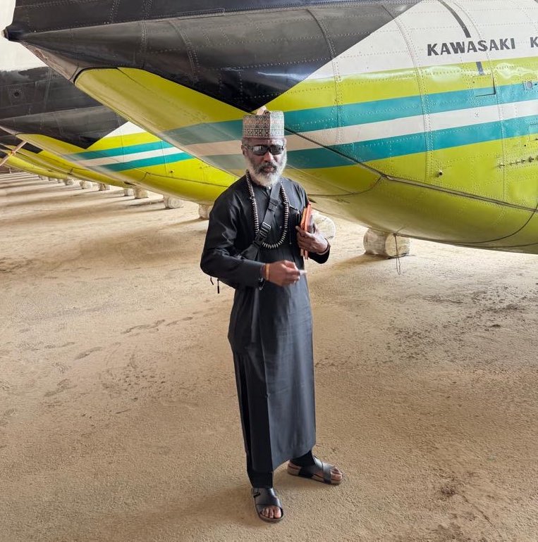 ÀKÓBÍI DADDY MI tweet media