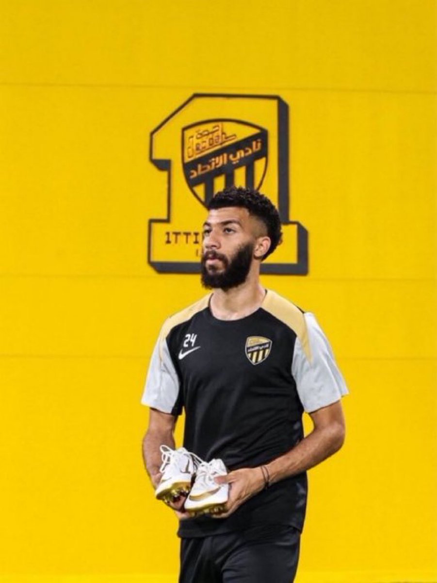 is_awed's tweet image. —🚨🚨عاجلل🚨🚨—

أحمد العجلان : 

نادي #الهلال يتواصل رسمياً مع الاتحاد لشراء عقد عبدالرحمن العبود او الحصول عليه بنظام الاعارة