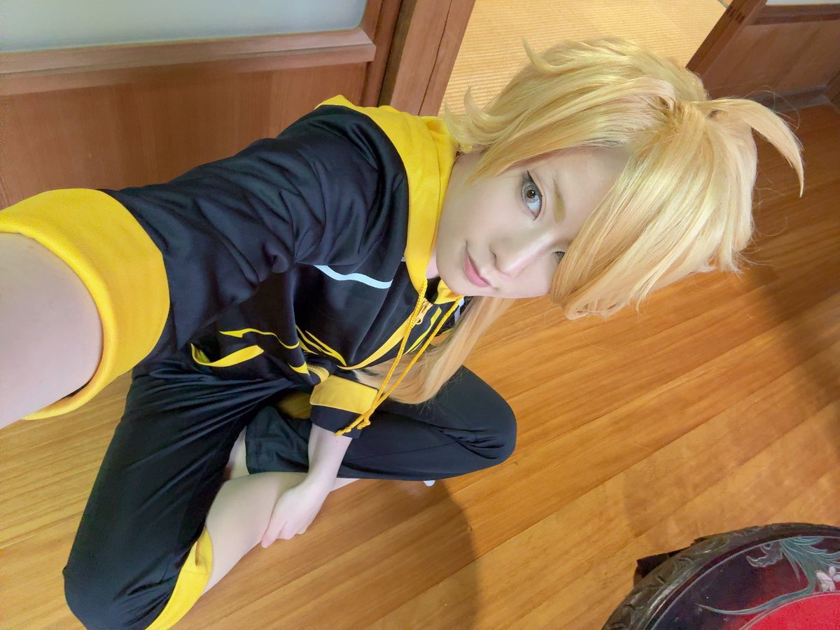 cos 獅子王
ろっこつおばぁの家でもぐもぐしてきました🍠(っ• ~ • )

多分人一倍永遠と食べてた気がする…本当に美味しかった～🥰ろっこつさんアバラさんお疲れ様でした🫶🏻❣️
 #さつまいもぐもぐ本丸0119