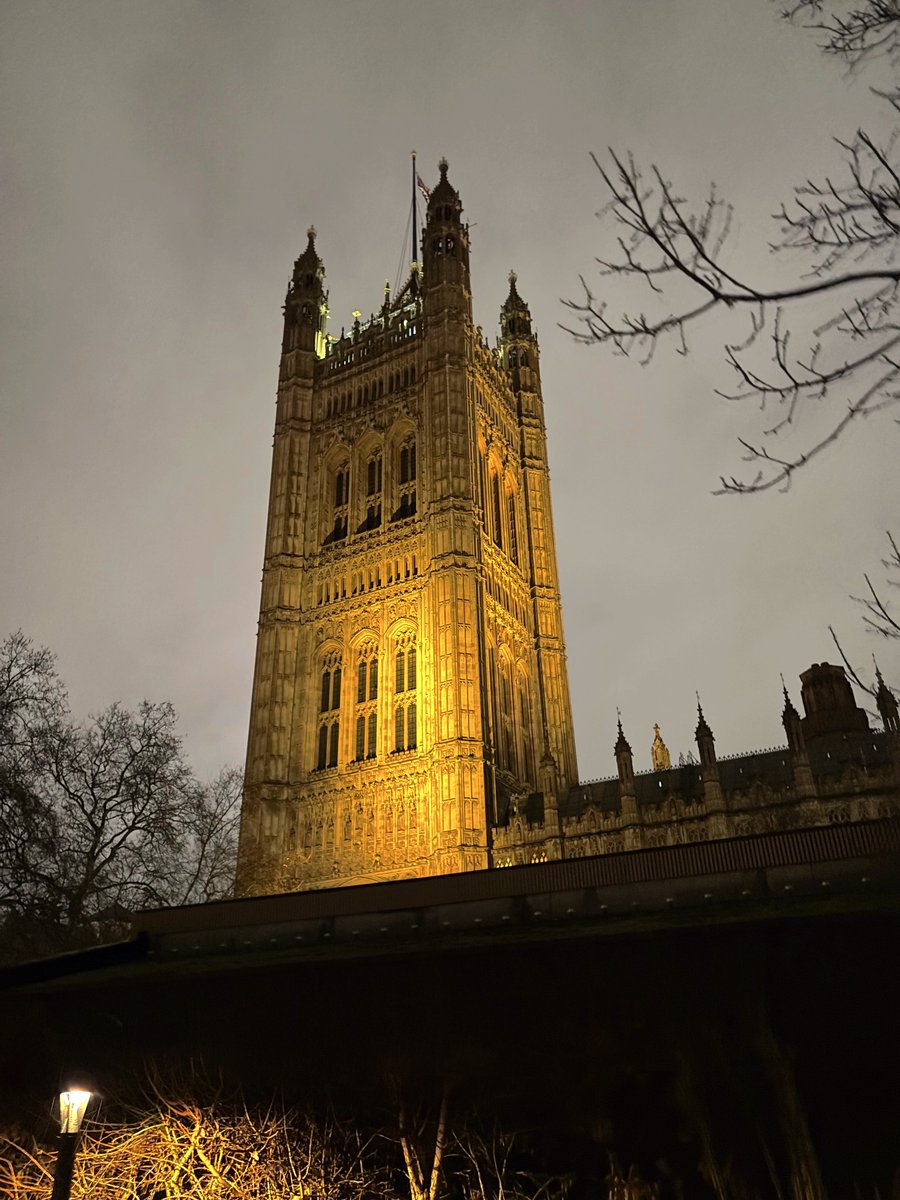 prazzledazzle's tweet photo. Proud moment: I gave the opening speech on "Data sharing to secure the border" at the #HouseOfLords at a distinguished event hosted by our #AWS partners to explore how data sharing helps protects our borders. @Accenture #GlobalBorderServices @awscloud  #BorderTech #DataInnovation https://t.co/zW6JLTwhKx