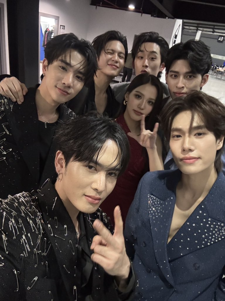 Ppsanta's tweet image. 🤟🏻🤍 #MeAndTheeSeriesFinalEP