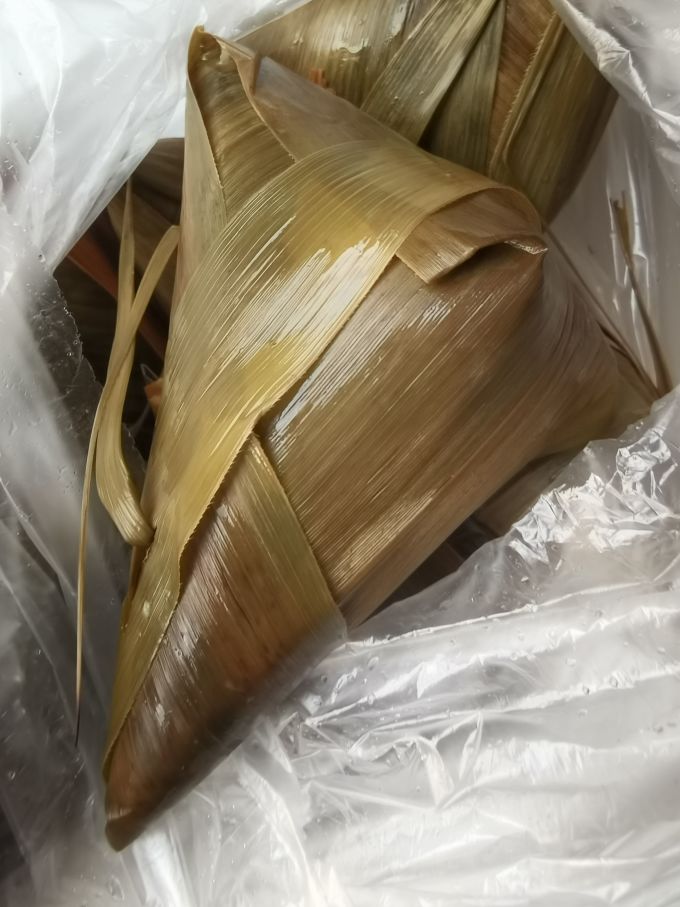 nkyogish's tweet photo. 【端午限定·艾草鲜粽套餐】今日上线！咸蛋黄+五花肉+蜜枣双拼，送现煮绿豆沙 11:00前下单减5元，速戳→， https://t.co/lWQn4yGQab