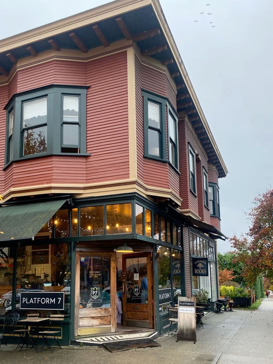 CompletedStreet's tweet image. Americans would be 10% happier if zoning codes allowed stores in residential neighborhoods.