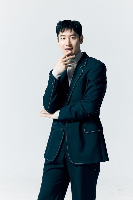 OrangePuddings's tweet image. jehoon on taxi driver season 4: many people shared their thoughts about season 4, which made me very happy and it was encouraging. I also feel that rainbow taxi people probably don’t want us to part ways yet. I personally want to meet them again, but no concrete discussions have…