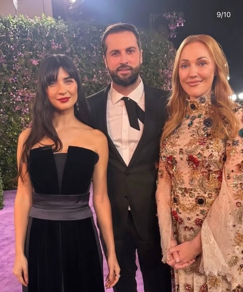 esraea82's tweet photo. Tuba ,Meryem ve Halit 😍😍😍⭐️⭐️⭐️⭐️💫💫💫💫 #TubaBüyüküstün #MeryemUzerli #HalitErgenç https://t.co/GQpdRC0lar