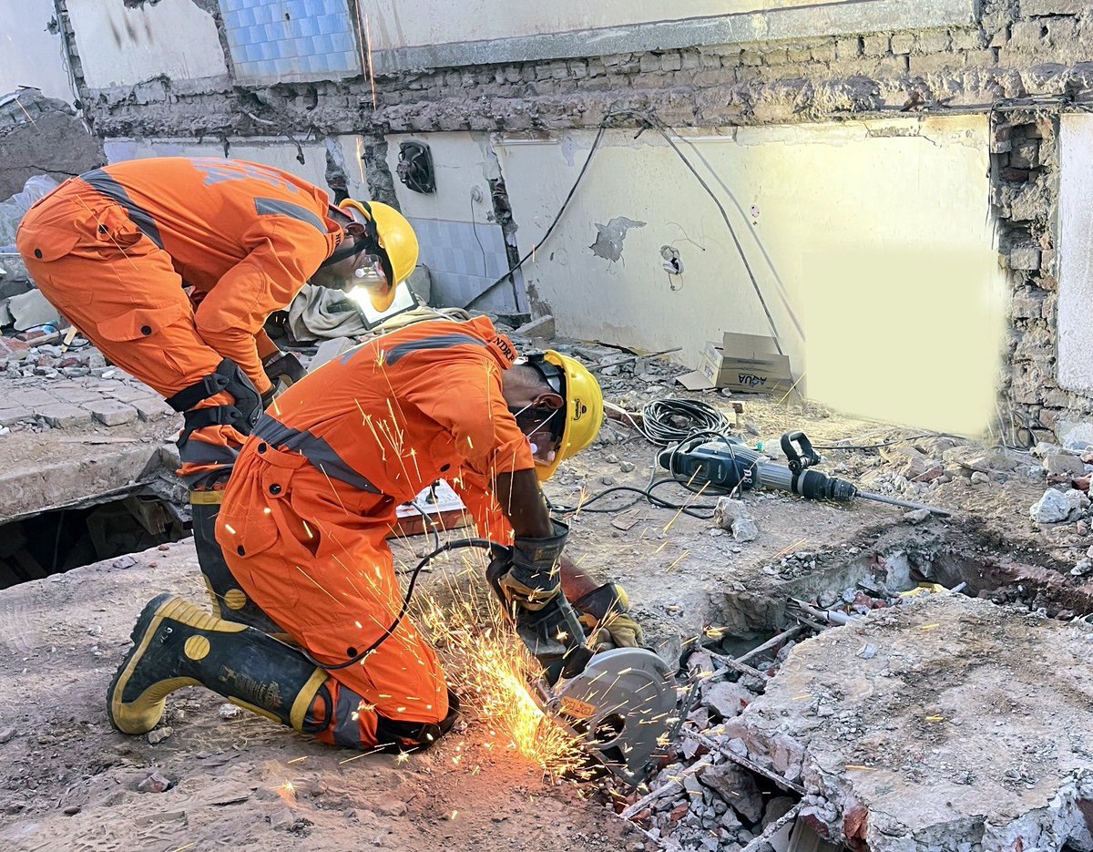 When disasters strike, they don’t ask questions.
They act.
Salute to the National Disaster Response Force.
#NDRFRaisingDay #SilentHeroes #NationFirst