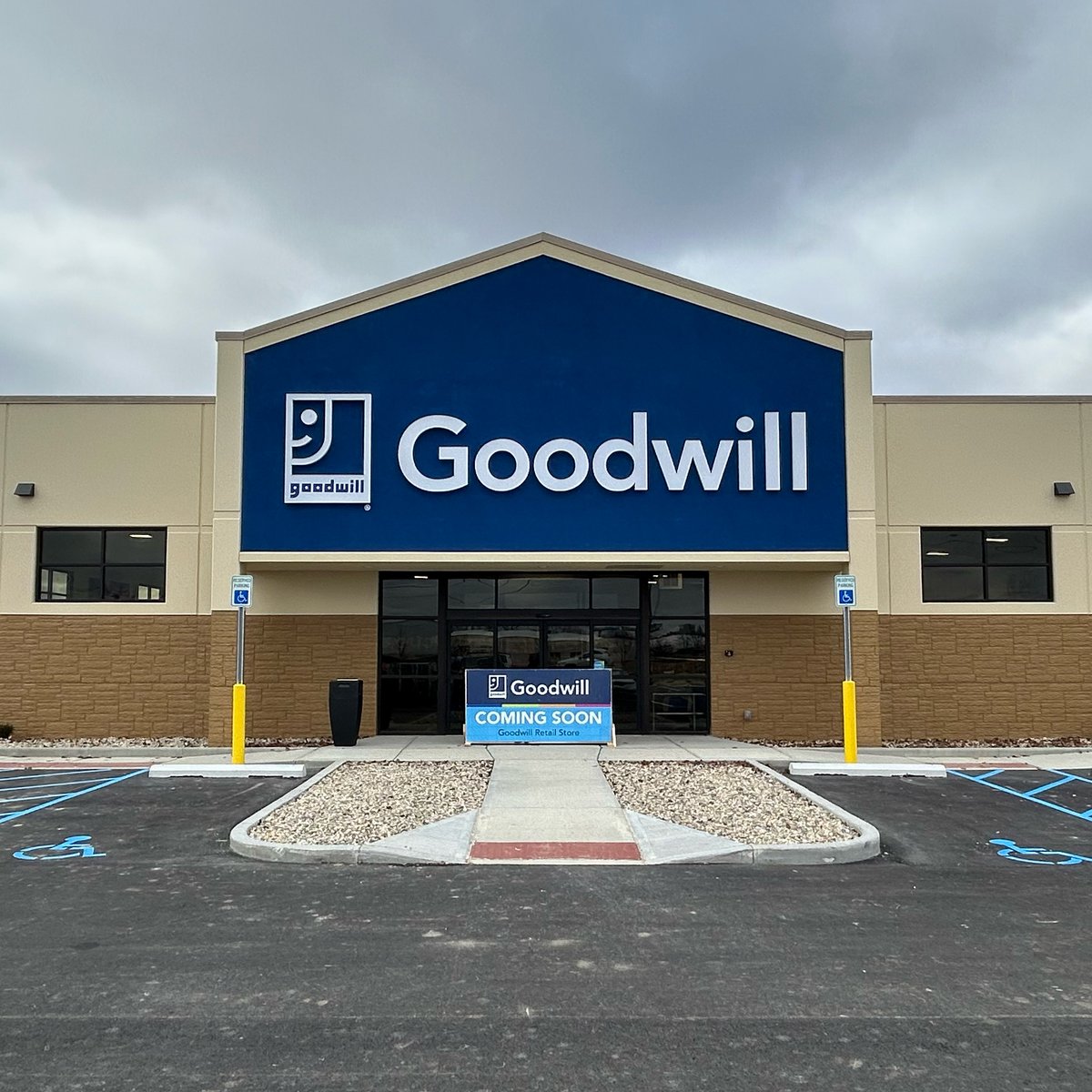 GoodwillIndy tweet media